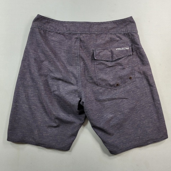 Volcom Board Shorts Mens 30 Gray Striped Pocket Drawstring Outdoor Summer - Picture 3 of 9